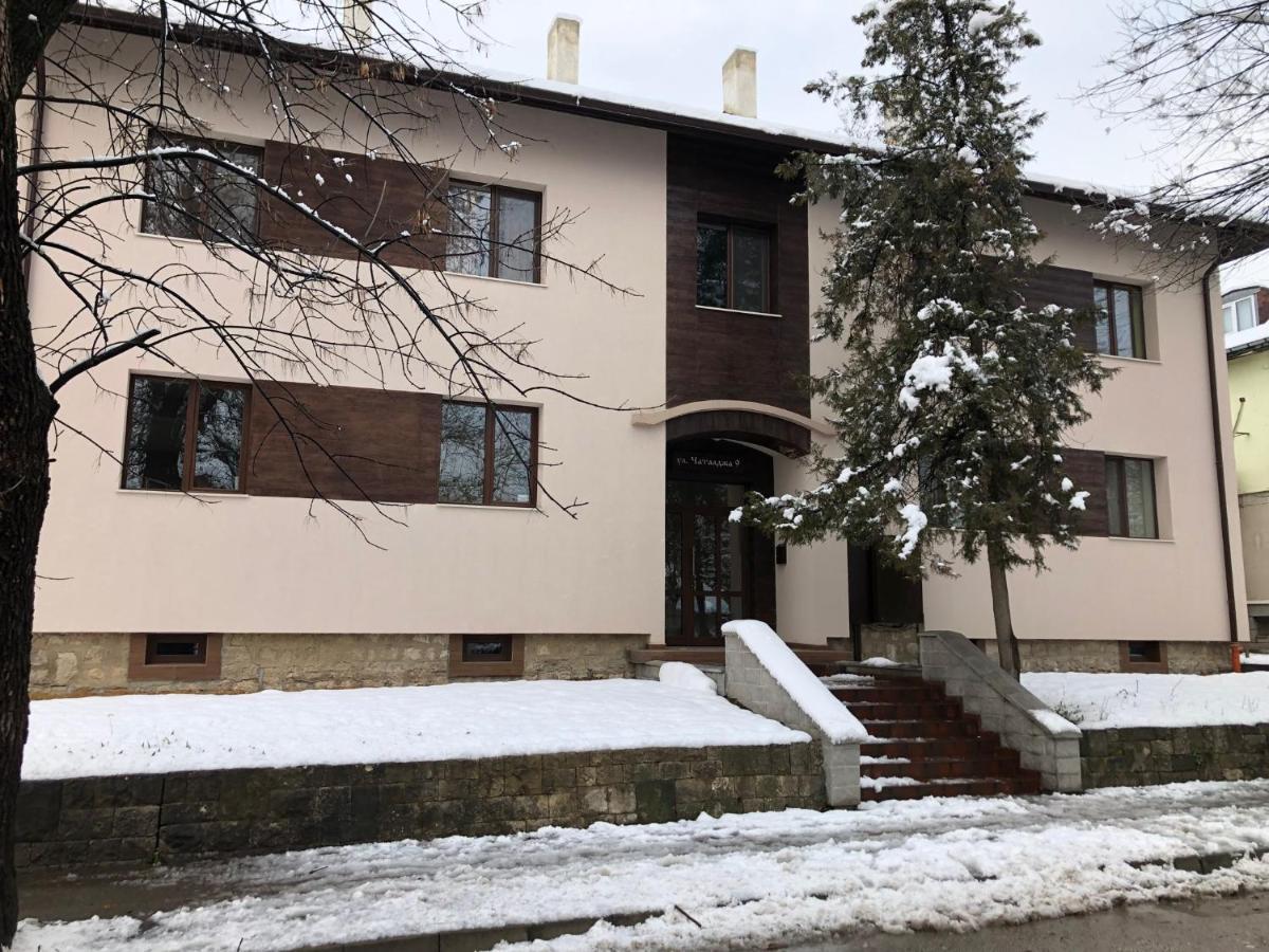 Apartment райнови