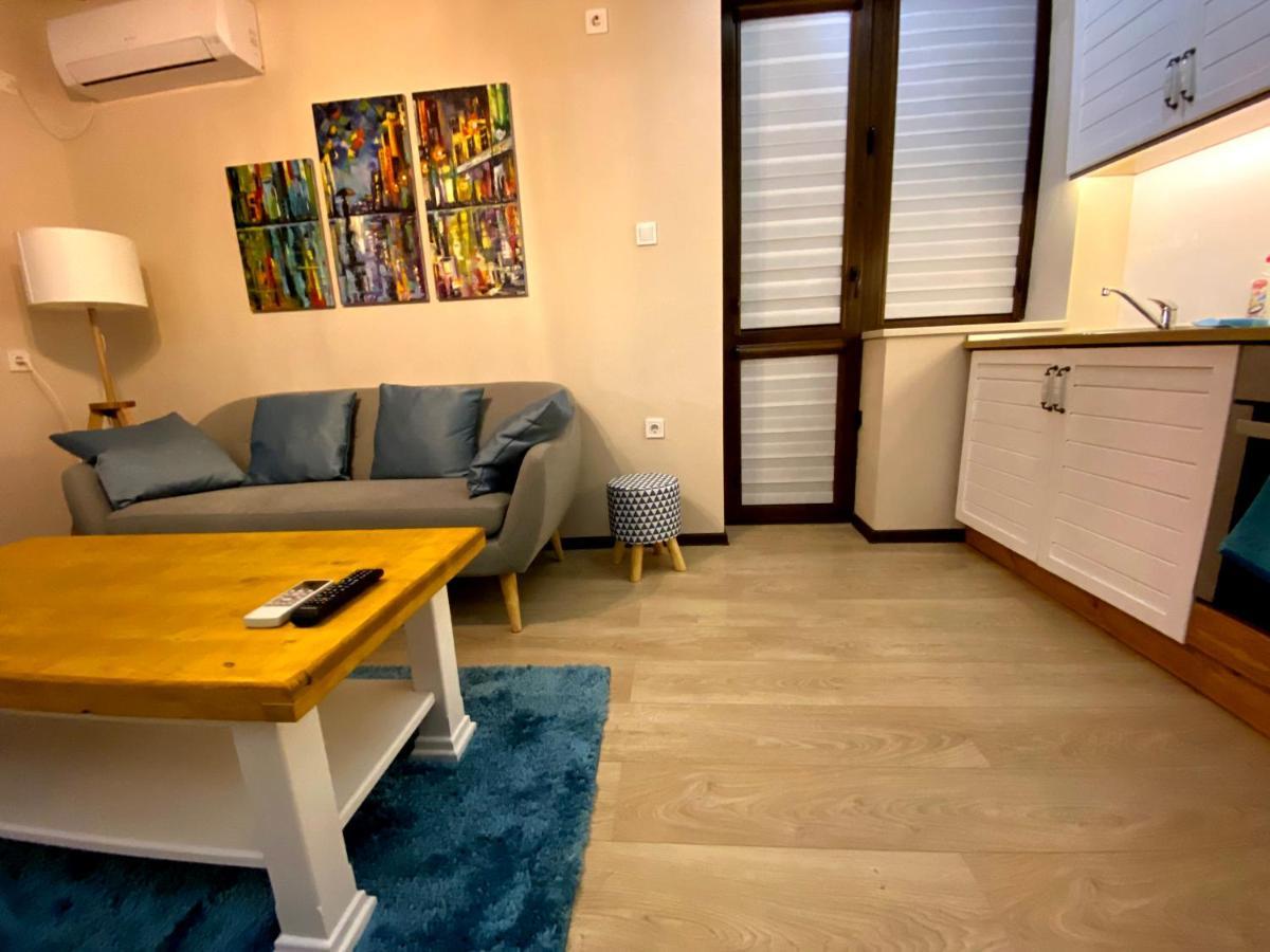Apartment райнови